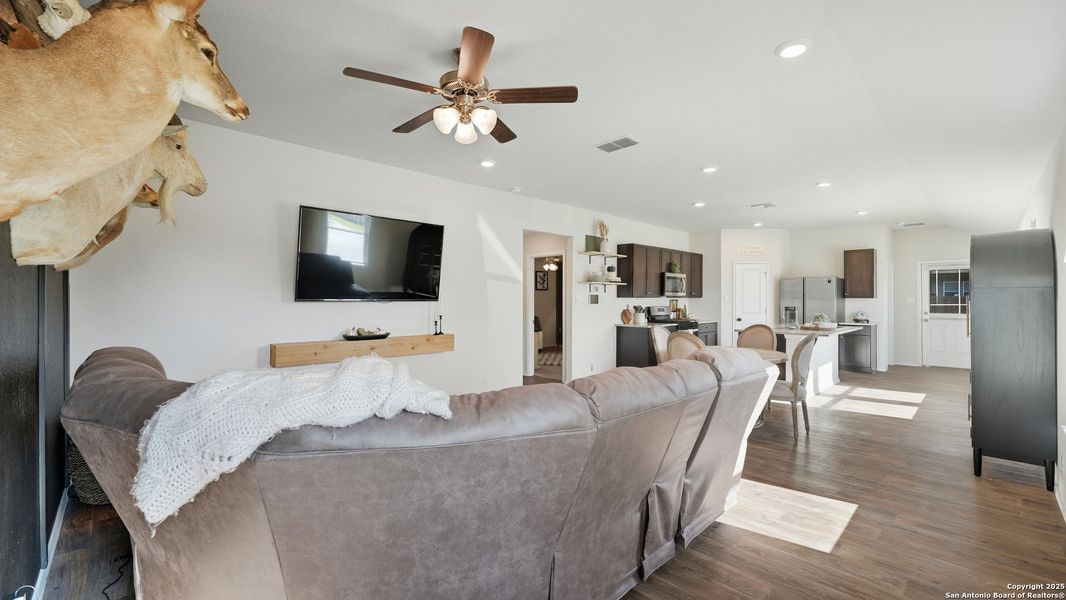 Furnished interior view inside a new home in , Floresville (Image 29).