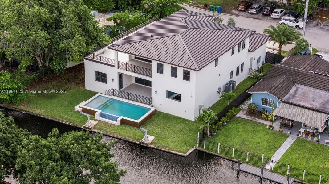 Image 93 of a home in .