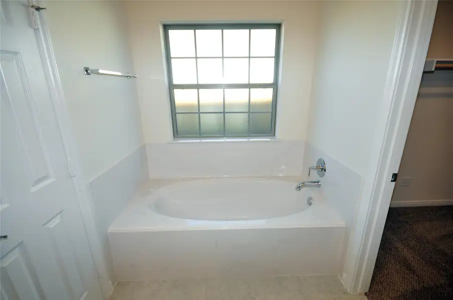 Image 43 of a home in Pedregal.