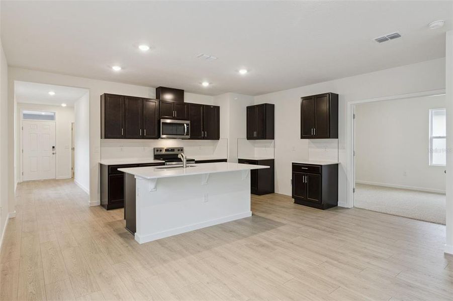 Furnished interior view inside a new home in , Kissimmee (Image 7).