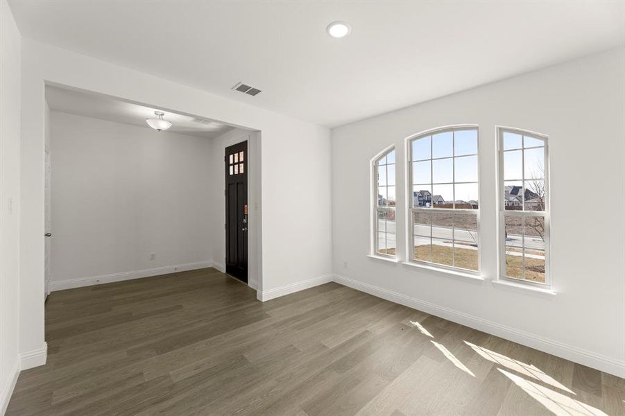 3_04. 512 Pinnacles - Dining