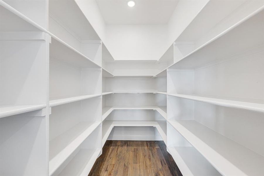 Spacious, unfurnished interior of a new home in Wildflower Ranch 60-65, Fort Worth (Image 12). Spacious, unfurnished interior of a new home in Wildflower Ranch 60-65, Fort Worth (Image 12).