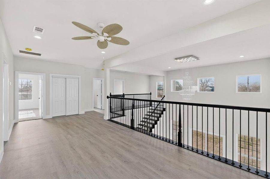 Spacious, unfurnished interior of a new home in , Kaufman (Image 30).