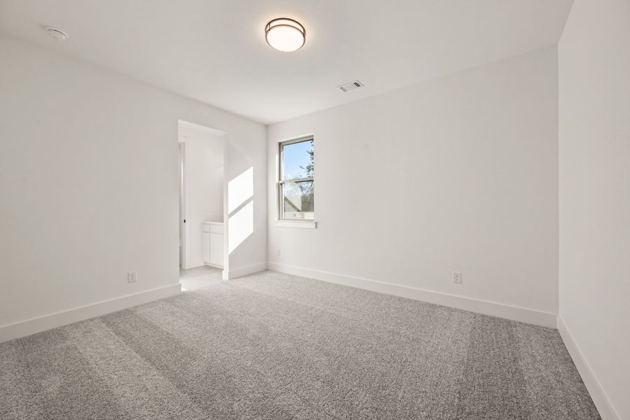 Spacious, unfurnished interior of a new home in Rolling Creek Ranch, Aledo (Image 43). Spacious, unfurnished interior of a new home in Rolling Creek Ranch, Aledo (Image 43).