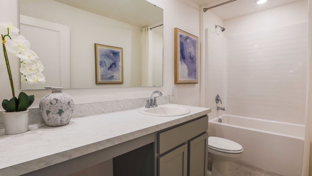 Representative furnished interior of a home built from the Iris by Maronda Homes in Labelle, Labelle (Image 18).
