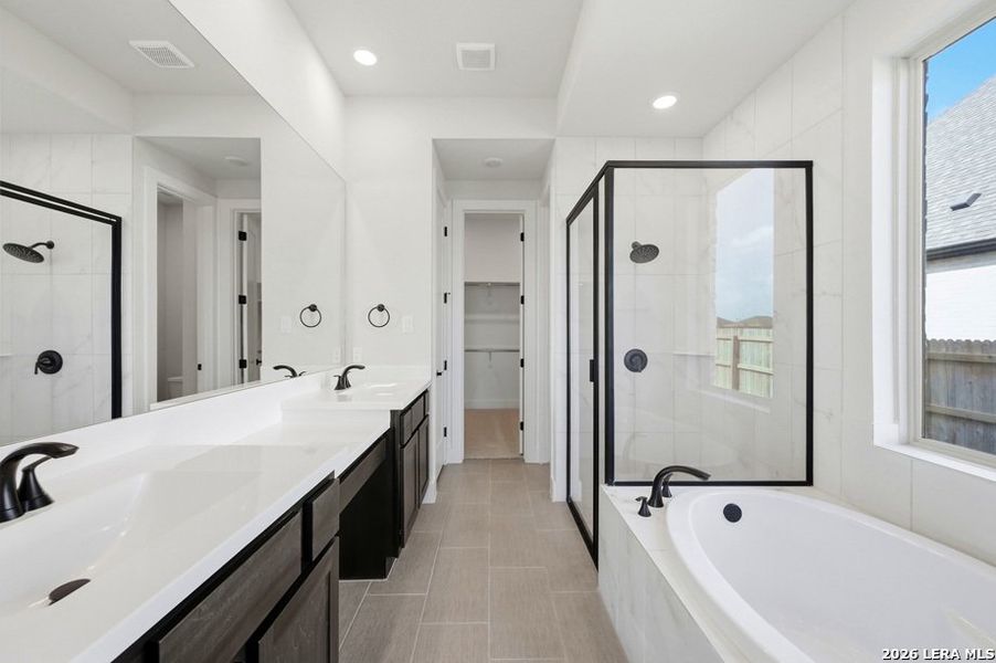 Furnished interior view inside a new home in Venado Crossing, Cibolo (Image 8).