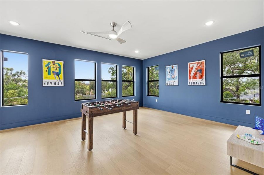 Furnished interior view inside a new home in , Tampa (Image 32).