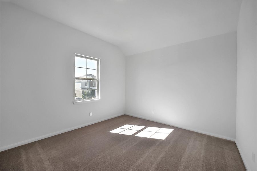 Spacious, unfurnished interior of a new home in Stone Creek Ranch, Hockley (Image 29).
