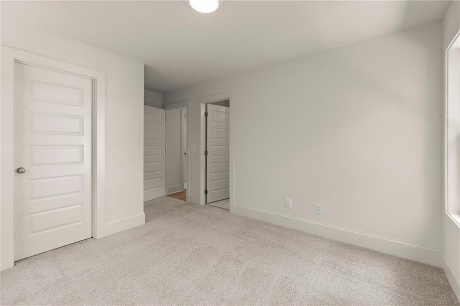Spacious, unfurnished interior of a new home in , Covington (Image 27).