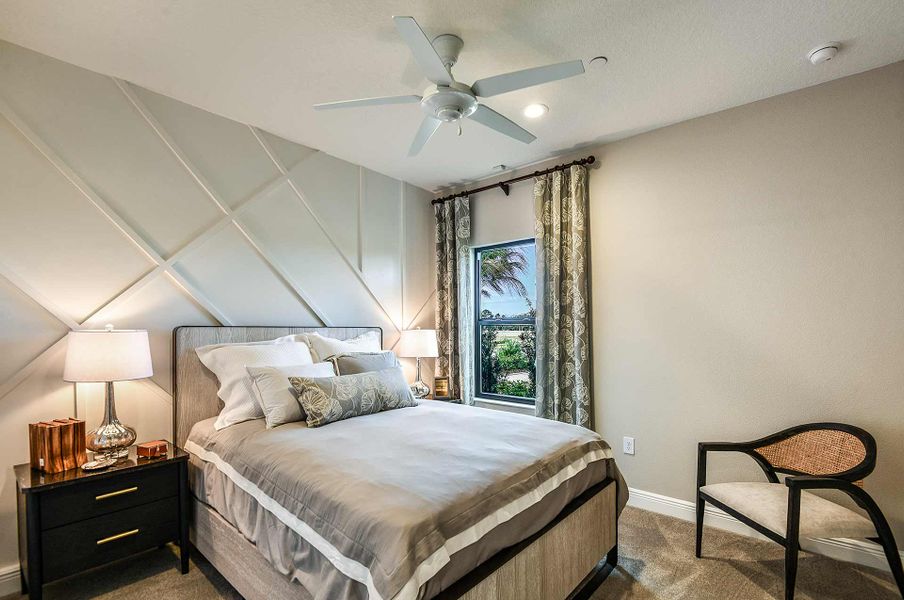 Representative furnished interior of a home built from the Meadow Brook by Neal Communities in Vicenza, Venice (Image 18).