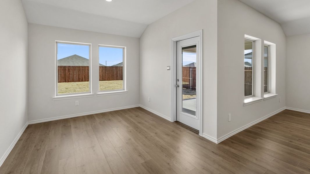 Spacious, unfurnished interior of a new home in Blaire Lake, Tyler (Image 13). Spacious, unfurnished interior of a new home in Blaire Lake, Tyler (Image 13).