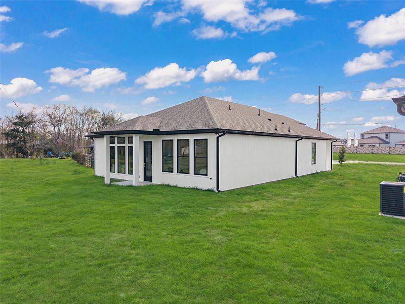 Exterior details and patio area of a home in , Dayton (Image 30).