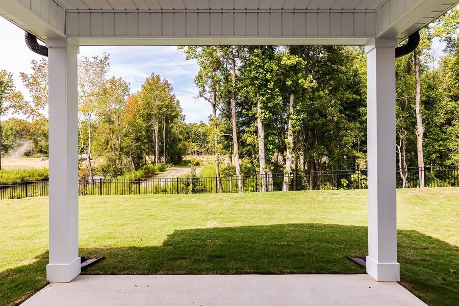 Representative exterior details of a home built from the Harper by Taylor Morrison in Eagle Trace, Wendell (Image 4).