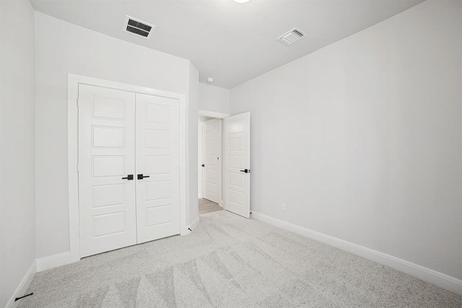 Spacious, unfurnished interior of a new home in Creekshaw – Gardens, Royse City (Image 23).