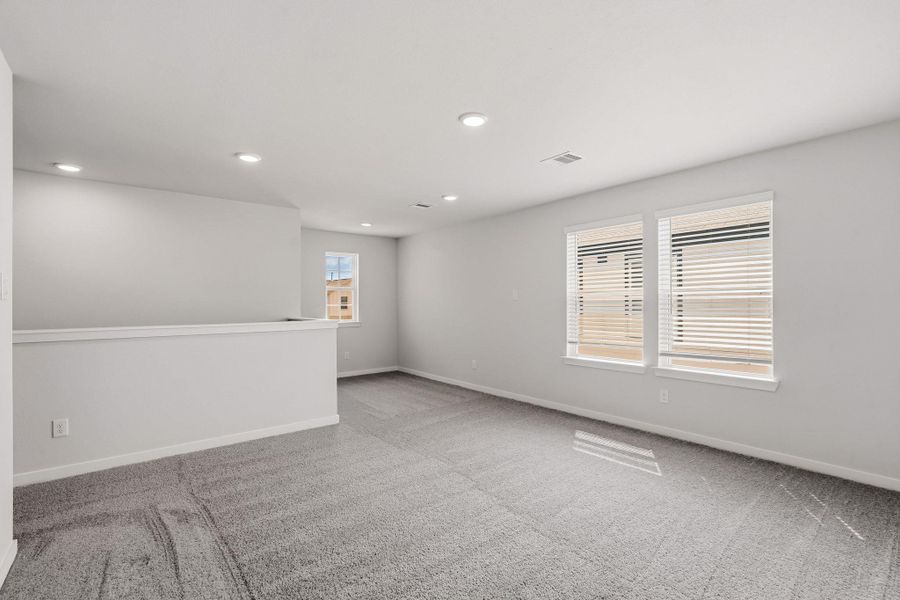 Spacious, unfurnished interior of a new home in Laurel Farms, Brookshire (Image 22).