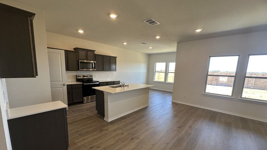 Representative furnished interior of a home built from the NAPLES by D.R. Horton in Northspur, Forney (Image 8). Representative furnished interior of a home built from the NAPLES by D.R. Horton in Northspur, Forney (Image 8).
