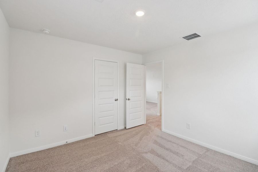 Spacious, unfurnished interior of a new home in Bauer Meadows, Hockley (Image 13).
