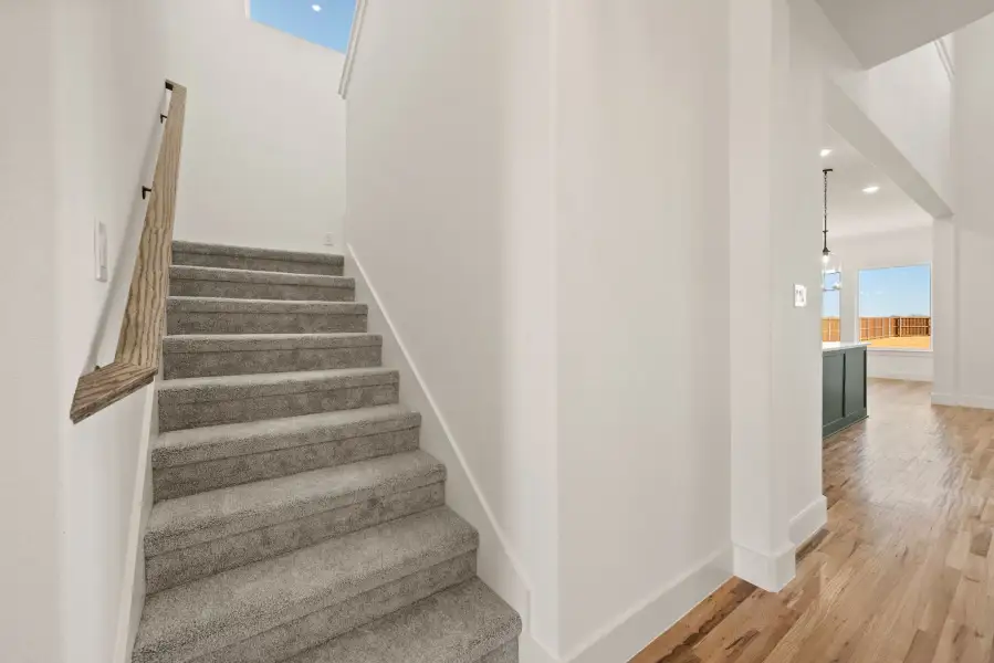 Spacious, unfurnished interior of a new home in Settlers Glen, New Fairview (Image 34).