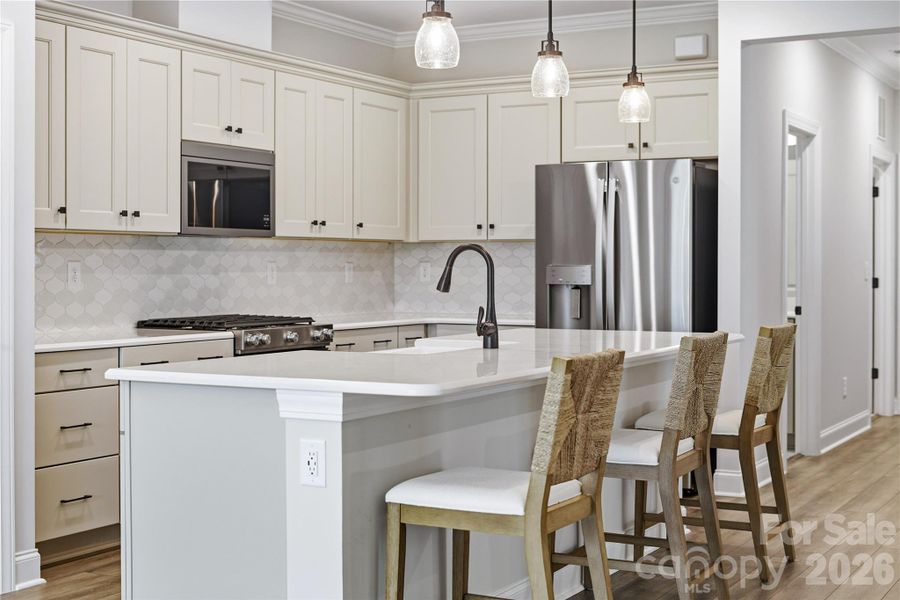 Beautiful quartz island Beautiful quartz island