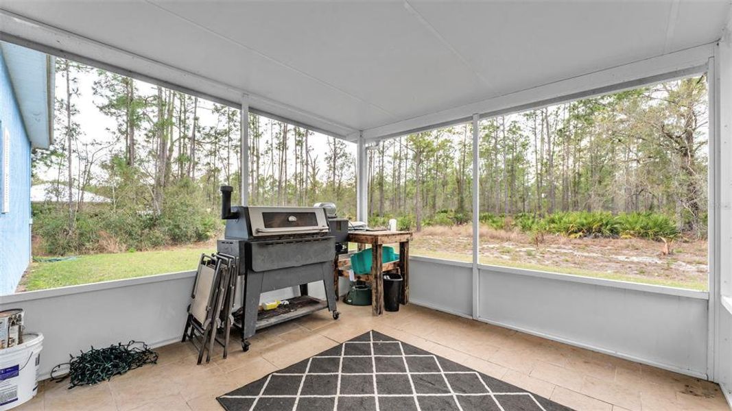 Exterior details and patio area of a home in , Sebring (Image 25).