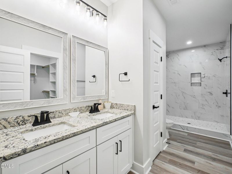 21-web-or-mls-Springdale Dr-S3012-019