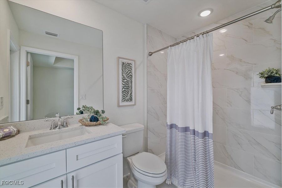 Furnished interior view inside a new home in Cape Coral, Cape Coral (Image 34).