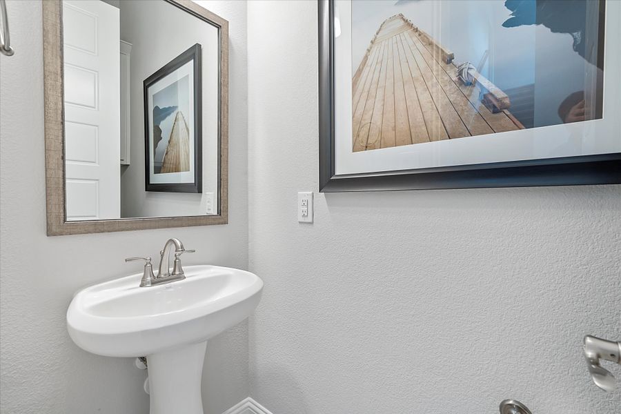 Representative interior finishes for a home built from the Frio by Windsor Homes in Villas at Long Branch, Rowlett (Image 19). Representative interior finishes for a home built from the Frio by Windsor Homes in Villas at Long Branch, Rowlett (Image 19).