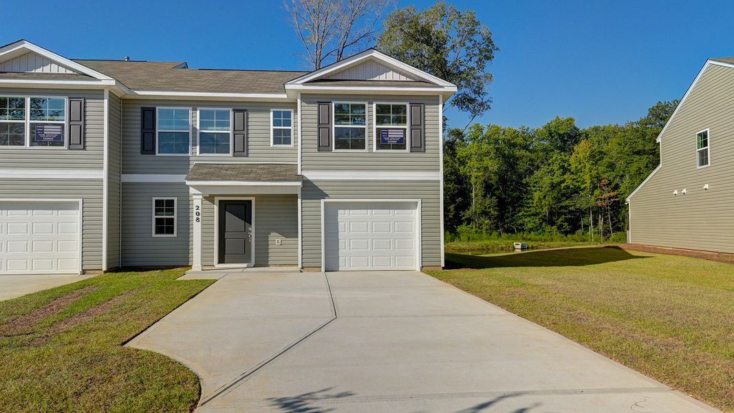 Front exterior of a home in the Stockyard community, located in Statesboro, GA (Image 12).