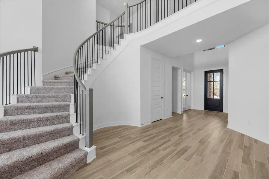 Spacious, unfurnished interior of a new home in Elyson, Katy (Image 14). Spacious, unfurnished interior of a new home in Elyson, Katy (Image 14).