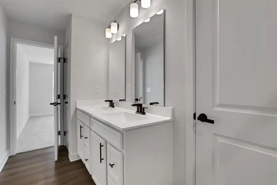 Furnished interior view inside a new home in Laurel Fields, Gainesville (Image 7).