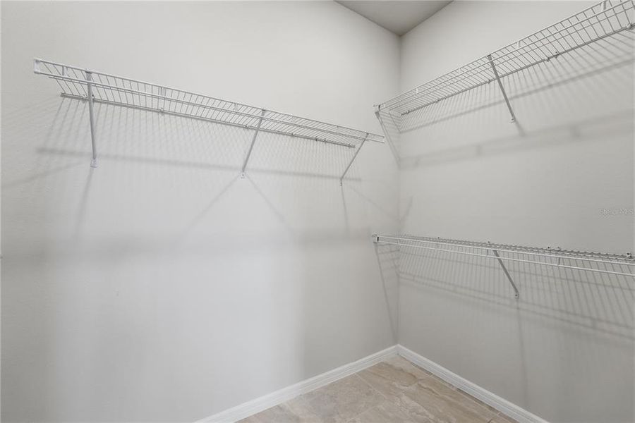 Spacious, unfurnished interior of a new home in , St. Cloud (Image 31).