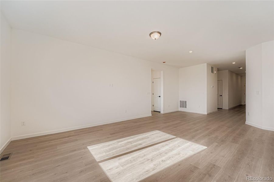 Spacious, unfurnished interior of a new home in Wolf Creek Run, Strasburg (Image 14).