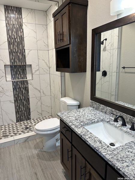 Furnished interior view inside a new home in , La Vernia (Image 7).