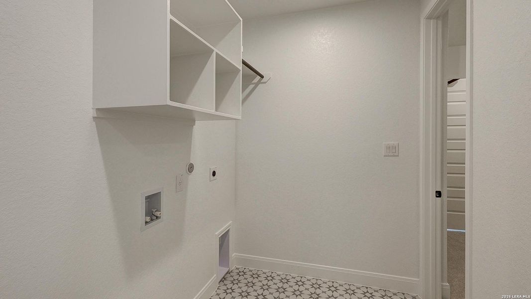 Spacious, unfurnished interior of a new home in Kallison Ranch, San Antonio (Image 29).