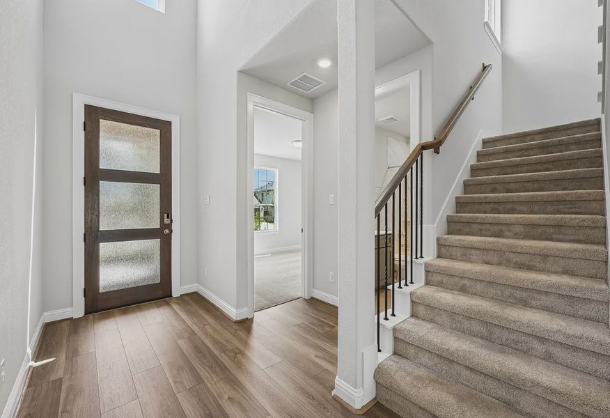 Homesite 2422 Entry - 3 of 20