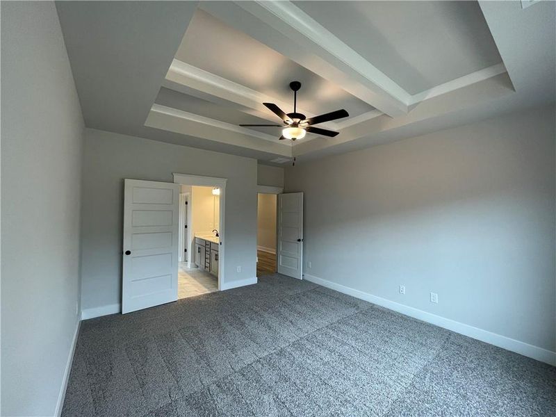 Spacious, unfurnished interior of a new home in Summerlin, Winder (Image 8).