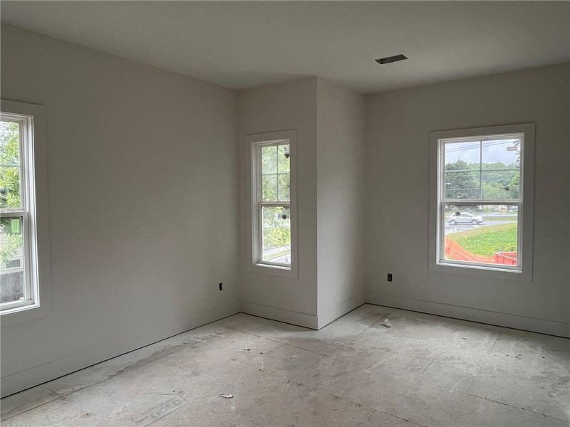 Spacious, unfurnished interior of a new home in Governors Parc, Kennesaw (Image 15). Spacious, unfurnished interior of a new home in Governors Parc, Kennesaw (Image 15).