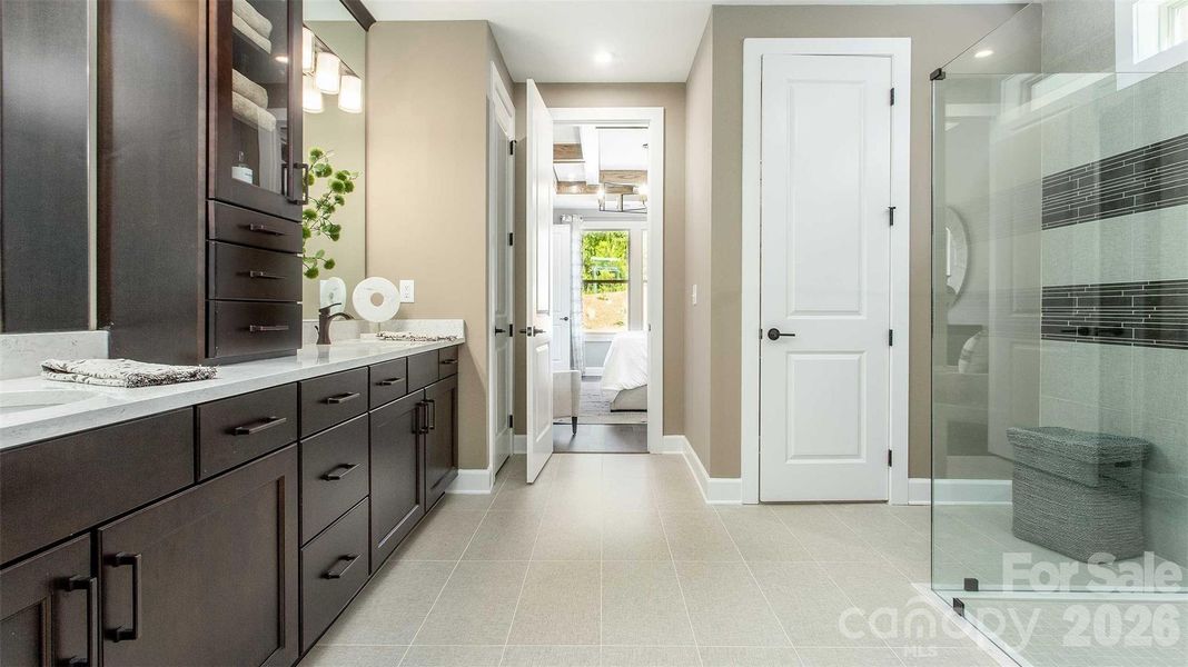 Furnished interior view inside a new home in Handsmill on Lake Wylie, York (Image 6).