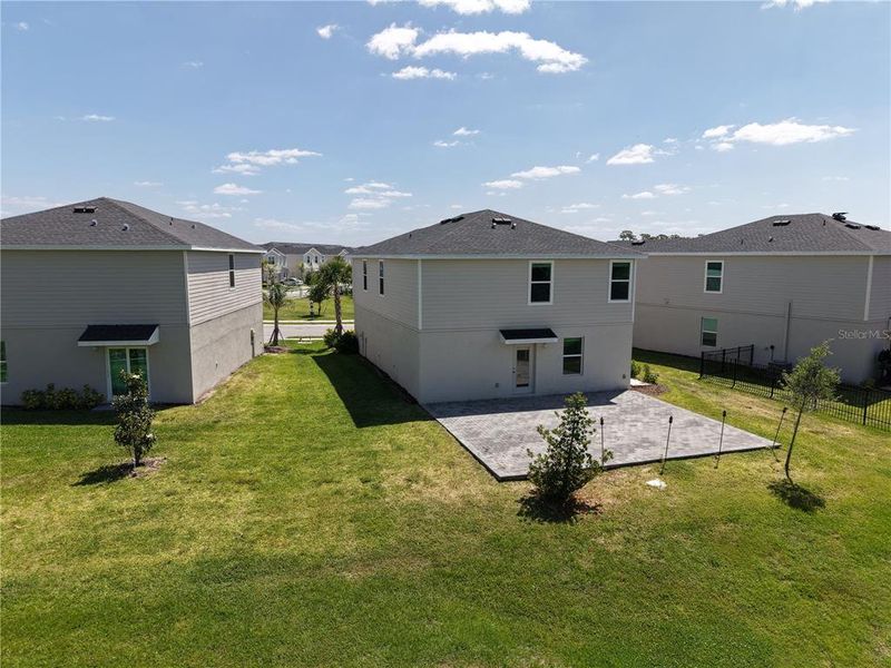 Exterior details and patio area of a home in , Bradenton (Image 26).