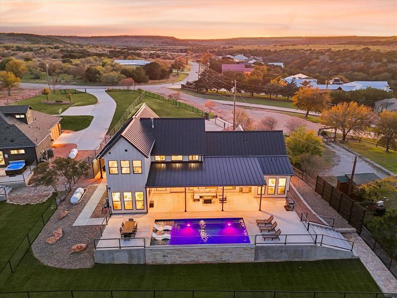 Image 37 of a home in . Image 37 of a home in .