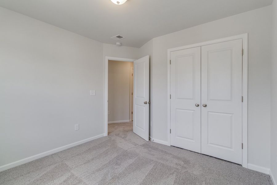 Spacious, unfurnished interior of a new home in Winston Point, Gilbert (Image 25). Spacious, unfurnished interior of a new home in Winston Point, Gilbert (Image 25).