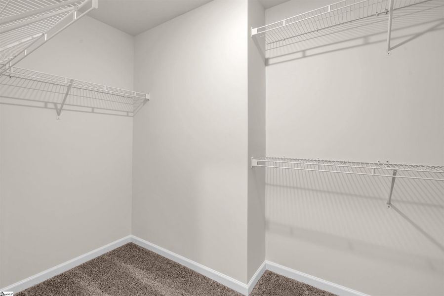 Spacious, unfurnished interior of a new home in Halton Oaks, Spartanburg (Image 22).