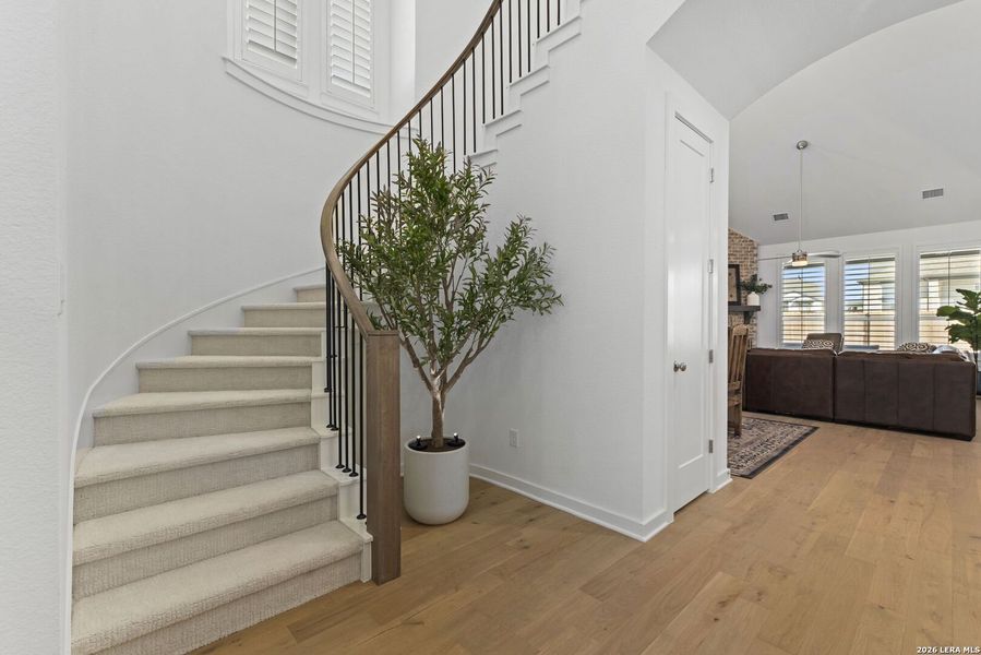 Image 47 of a home in .