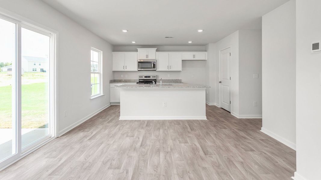 Spacious, unfurnished interior of a new home in Aspen Place, Thomasville (Image 15).