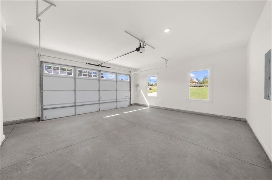 Spacious, unfurnished interior of a new home in , Cumming (Image 32).