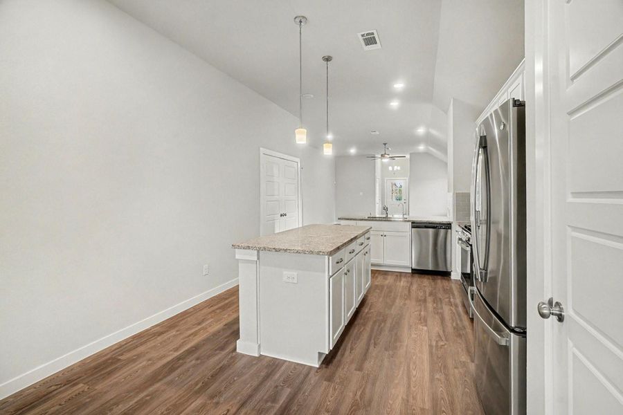 Full view of this amazing kitchen! Full view of this amazing kitchen!