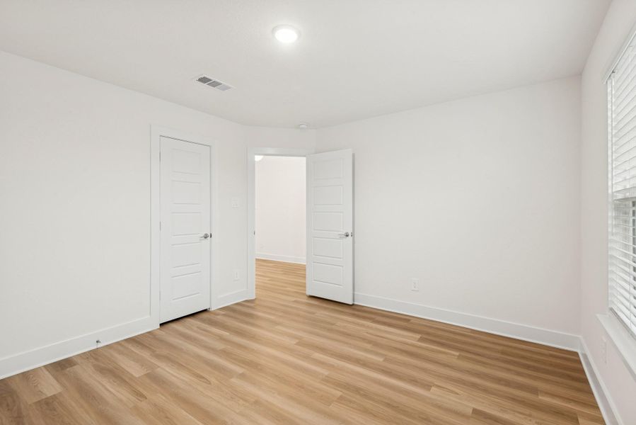 Spacious, unfurnished interior of a new home in Magnolia Ridge, Magnolia (Image 25).
