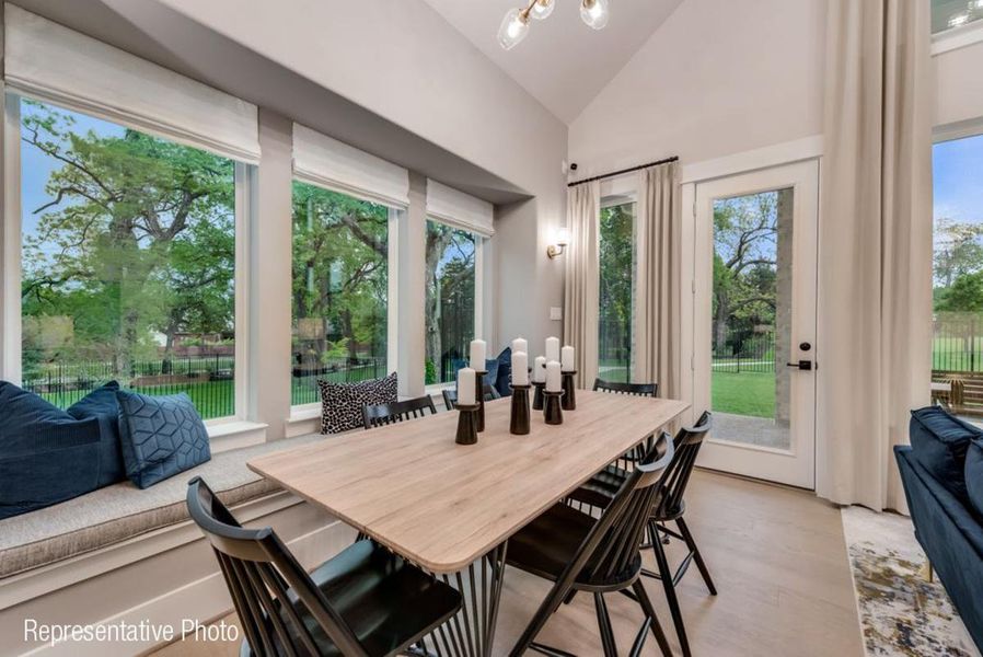 Furnished interior view inside a new home in Grand Braniff Park, Irving (Image 9).