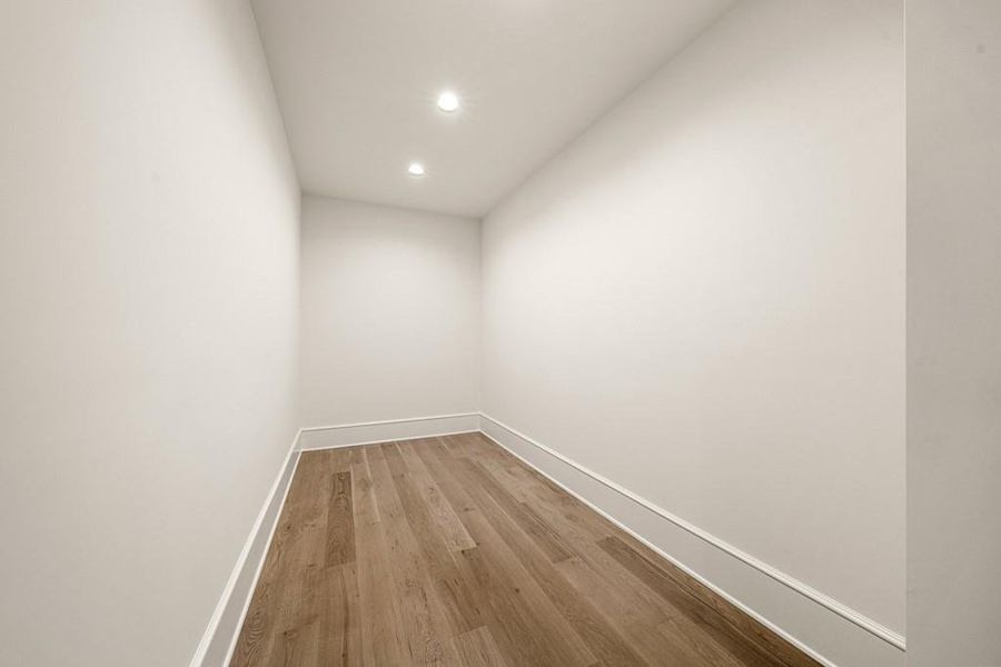 Spacious, unfurnished interior of a new home in , Milton (Image 97).