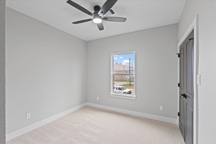 Spacious, unfurnished interior of a new home in , Houston (Image 21).